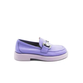 Mocassino in pelle con morsetto metal col. Lavanda
